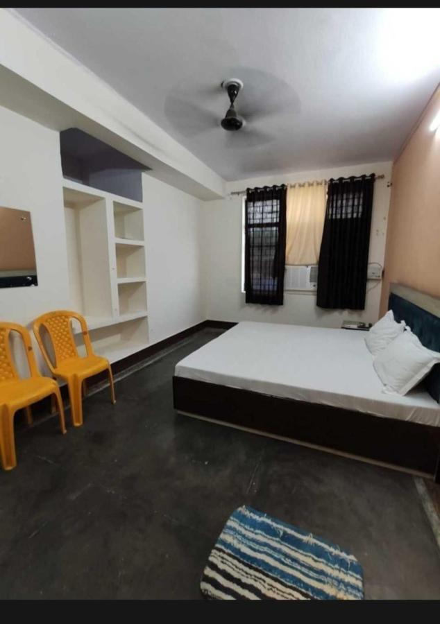 Oyo 81087 Hotel Relax Inn Hathras ภายนอก รูปภาพ